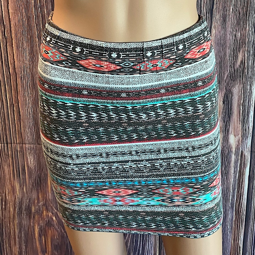 Nordstrom Jennyfer medium white gray blue pink boho tribal print bodycon